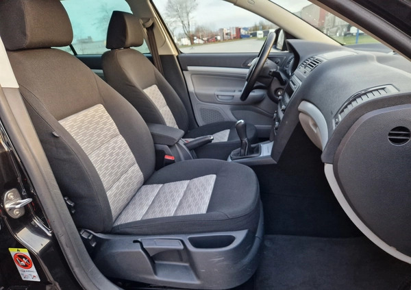 Skoda Octavia cena 16900 przebieg: 231000, rok produkcji 2010 z Żary małe 254